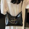 Popular 2025 summer high-end temperament trendy shoulder bag simple and versatile foreign style women's shoulder armpit bag