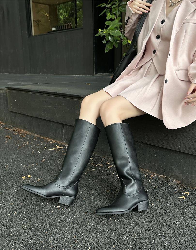 

2025 women s shoes and boots autumn and winter new boots knight boots sleeve riding boots versatile and thin women s boots design sense personality 39 чёрный