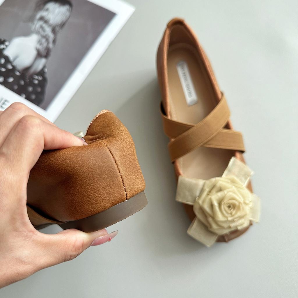 Sheepskin Version Inner Height-increasing Shoes Genuine Leather Retro Camellia Shallow Mouth Single Shoes Female Pig Nose Cross Belt Mary Jane Shoes