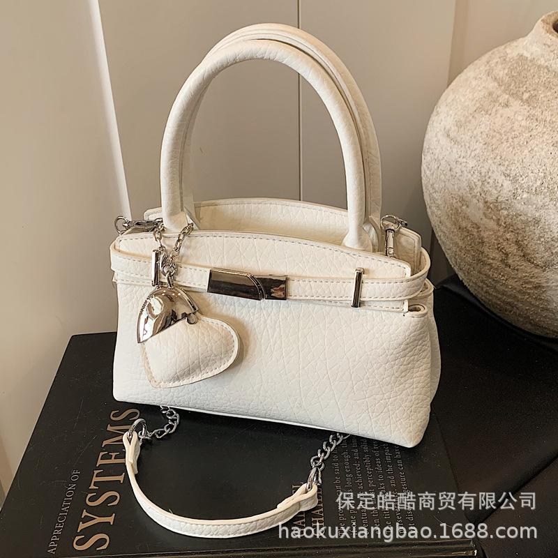 Niche Design Bag Women's Summer 2025 New Casual Messenger Bag Fashion This Year Popular Portable Casual Bag