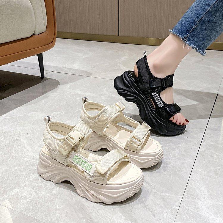 Muffin Sports Sandals Women's 2025 Summer New Korean Version Platform Women's Shoes Velcro Casual Wedge Heel Heightening Sandals