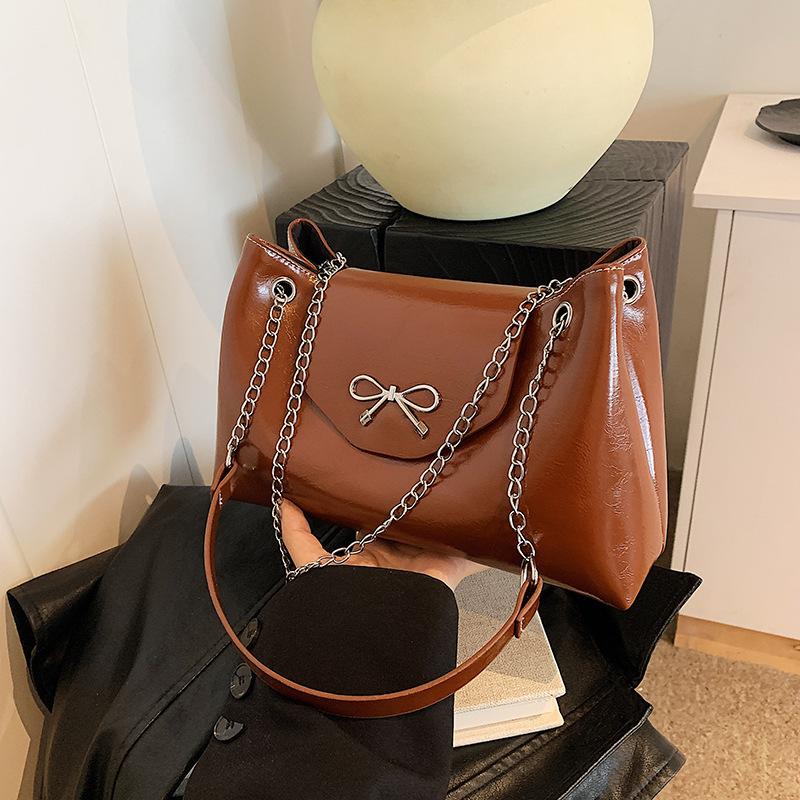 

Casual personalized work commuter bag shoulder bag bag women s large-capacity new beautiful texture underarm bag