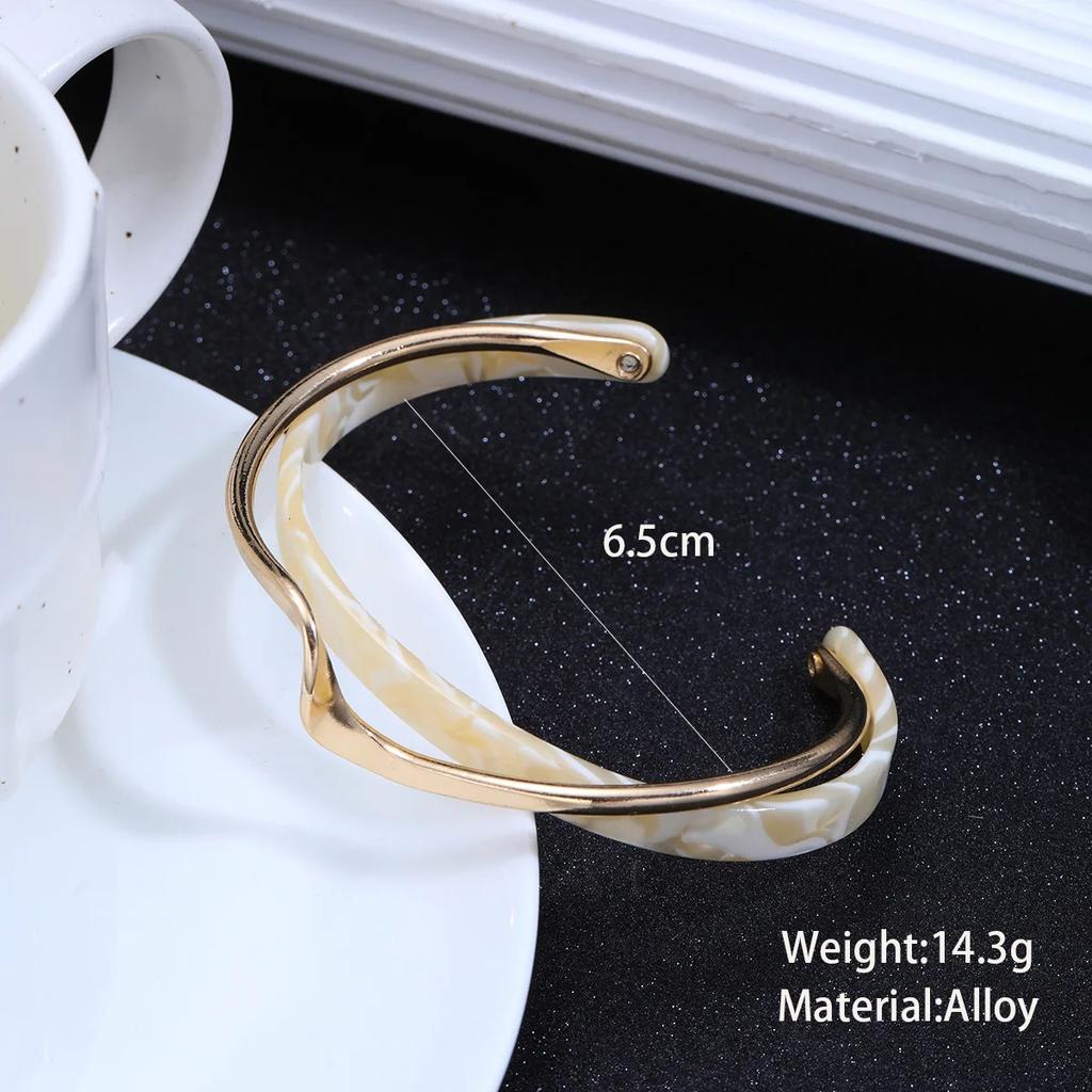 Korea Light Luxury White Shellfis Board Bracelet Bend Metallic Texture Bracelets Set for Women Fashion Jewelry Gifts Wholesale