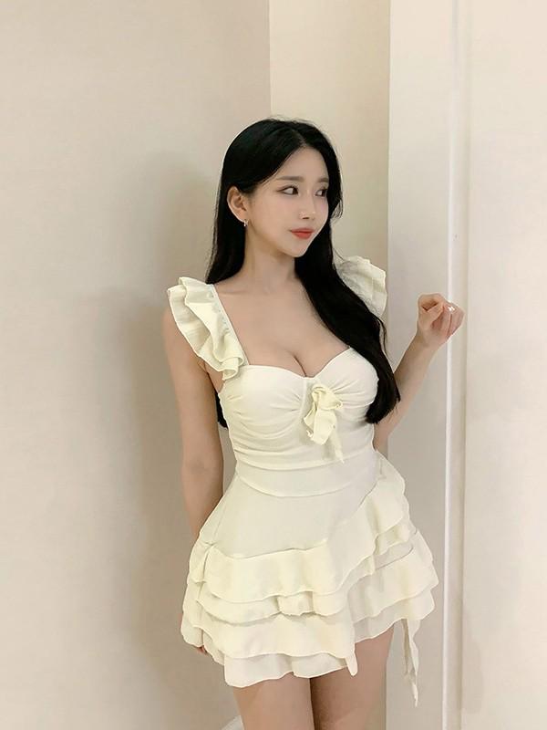 Pure Desire Ruffled Backless One-Piece Swimsuit for Women