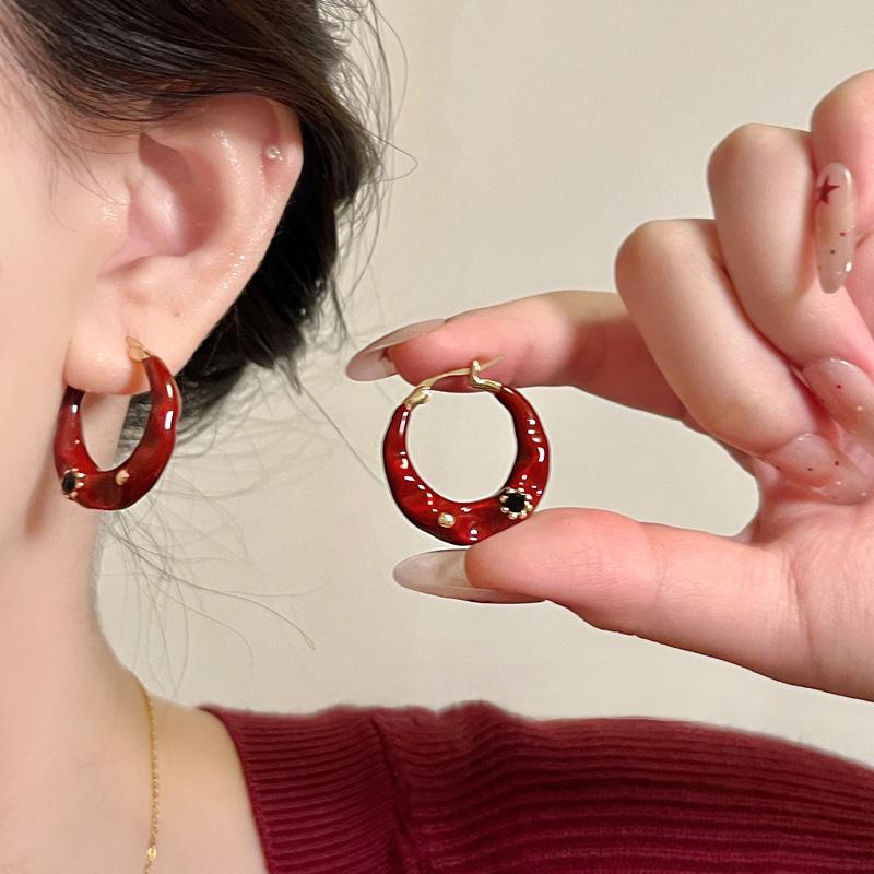 

Старовинні емальовані сережки-краплі неправильної форми кола для жінок One Size червоний