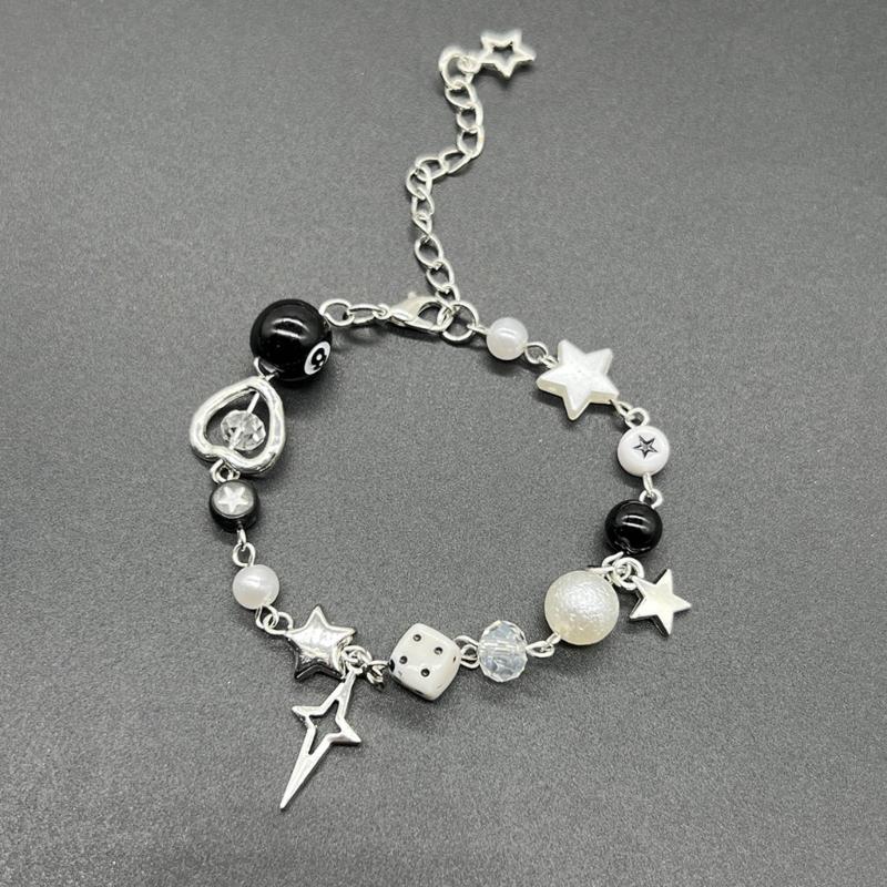 Handmade Beaded Bracelet with Unique Star Shape Eye catching and Stylish Pendant Beaded Bracelet Chic Hand Chain Decors