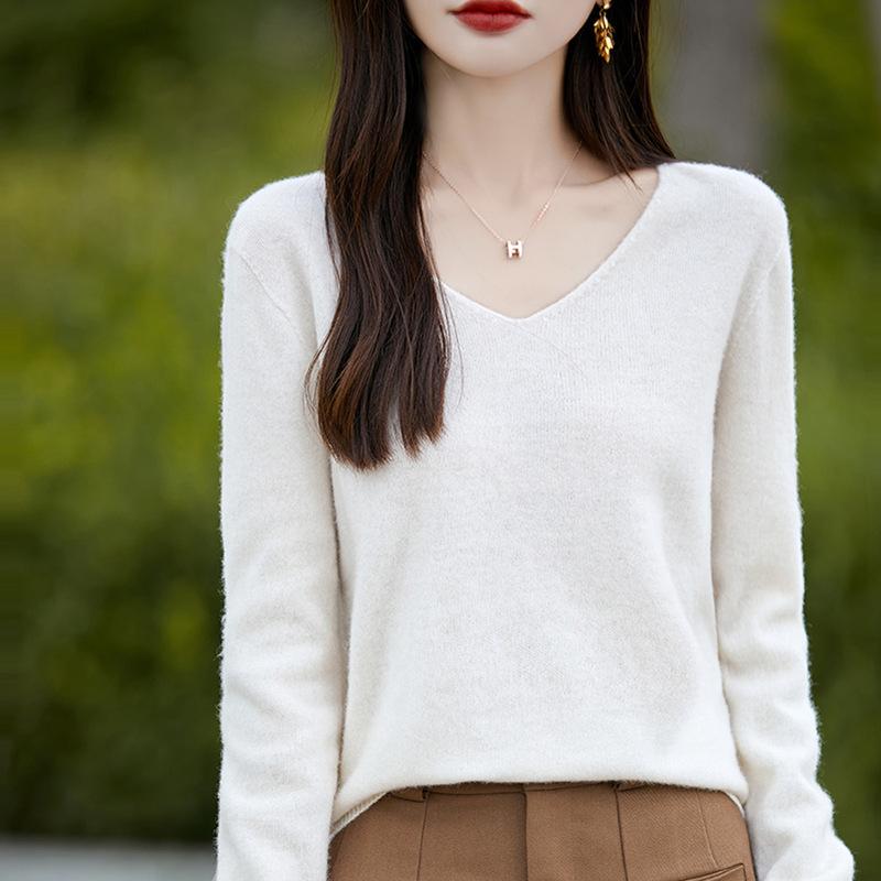 V-neck Loose and Slimming Knitted Sweater, New Autumn and Winter Sweater for Women