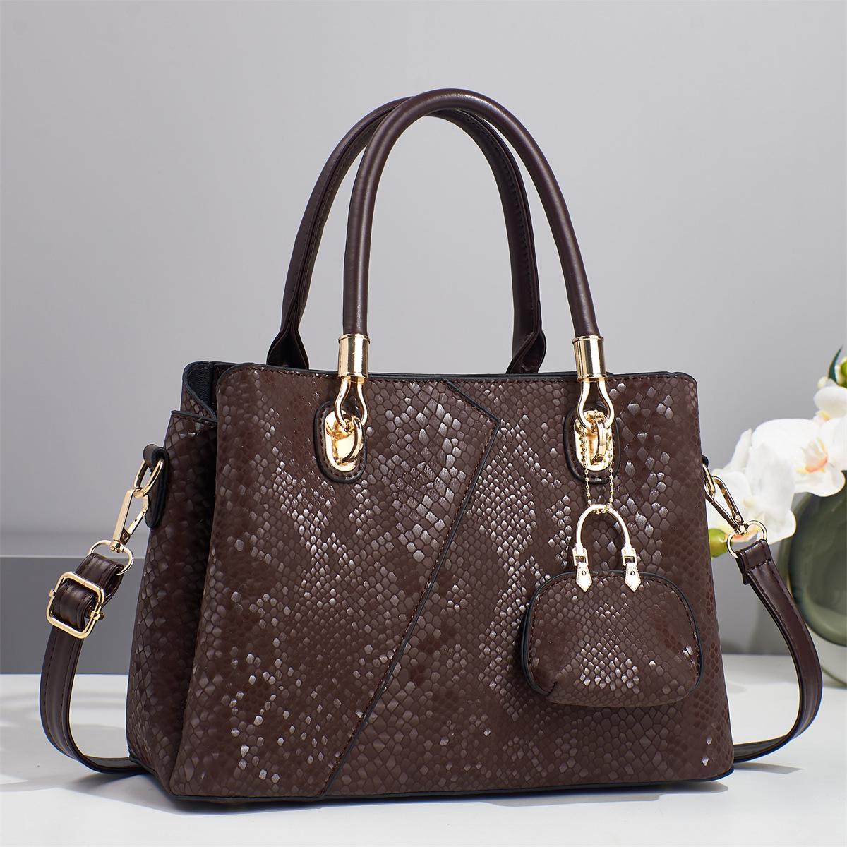 

Новая модная сумка-сплайсинг Serpentine, высокий уровень внешнего вида, простая атмосферная сумка с большой вместимостью, женская сумка .