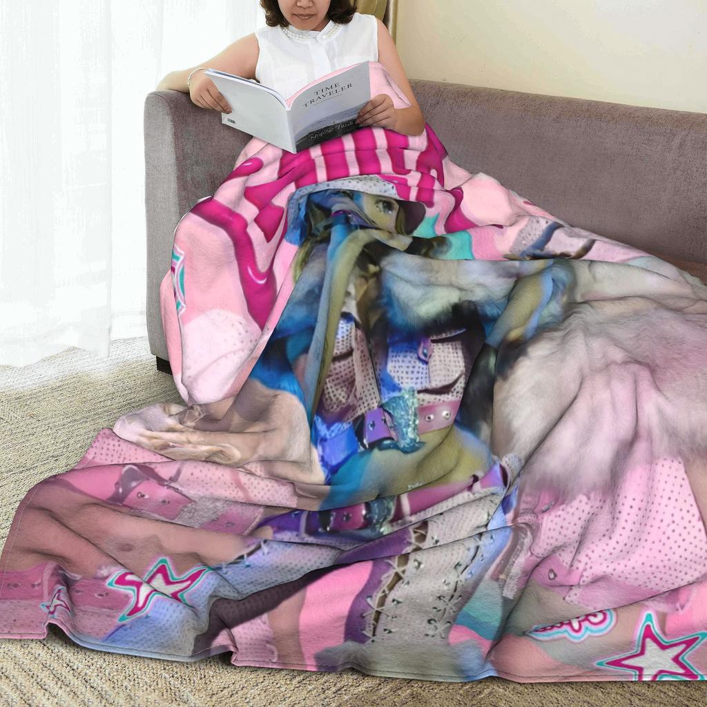 Emilia Mernes Decke Emilia MP3 Album Mehrere Größen Gemütlich und Leicht Überwurfdecken für Sofa Couch und Bett