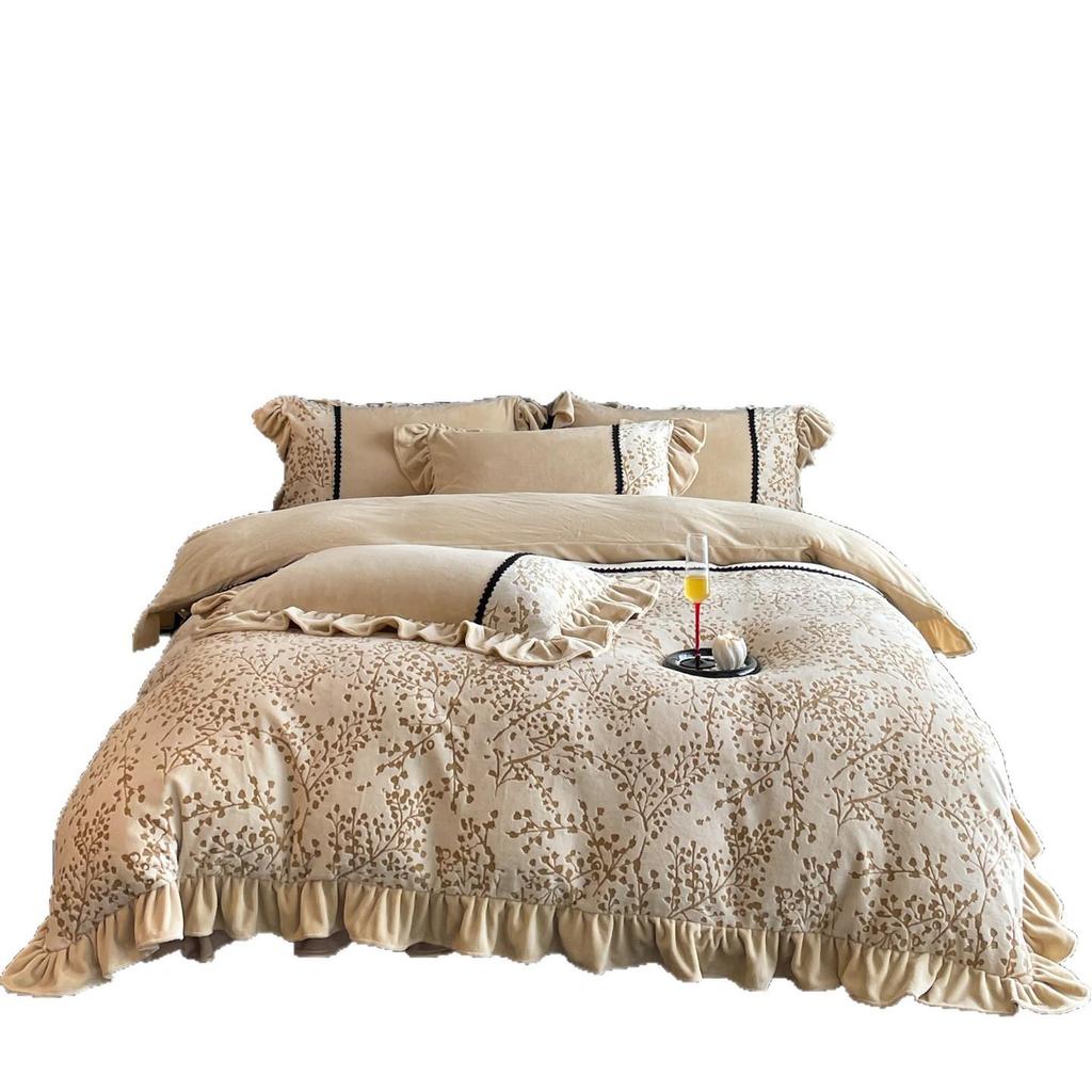 Ultra-Thick Warm Autumn/Winter Velvet Carved 4-Piece Bedding Set - Class A, Anti-Static, Ideal for Mother and Baby.