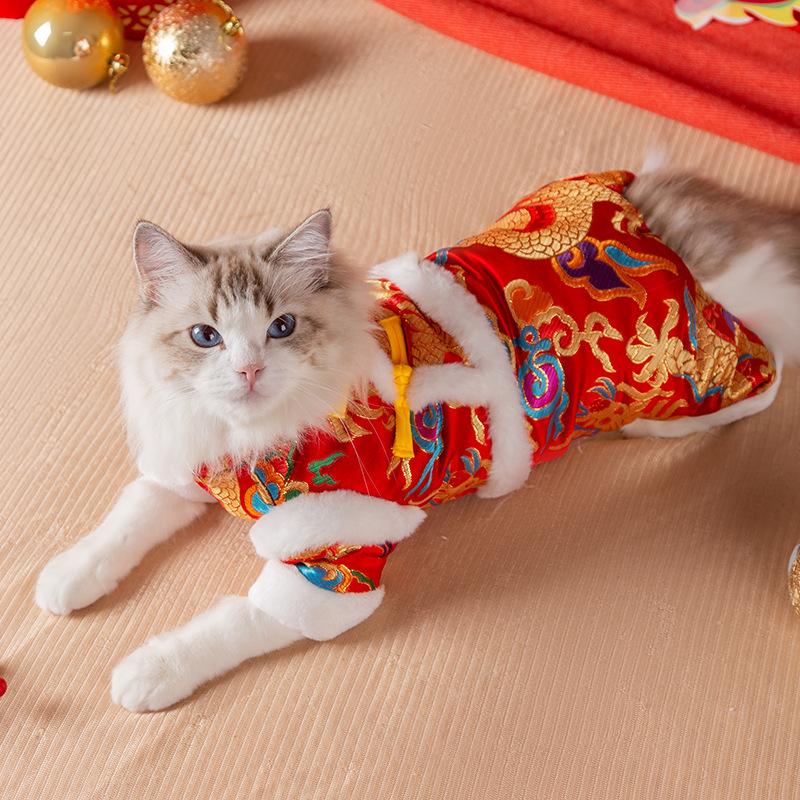 Pet Tang clothing Xiangyun Jinlong autumn and winter cat clothes into kittens and dogs New Year's four-legged cotton-padded clothes