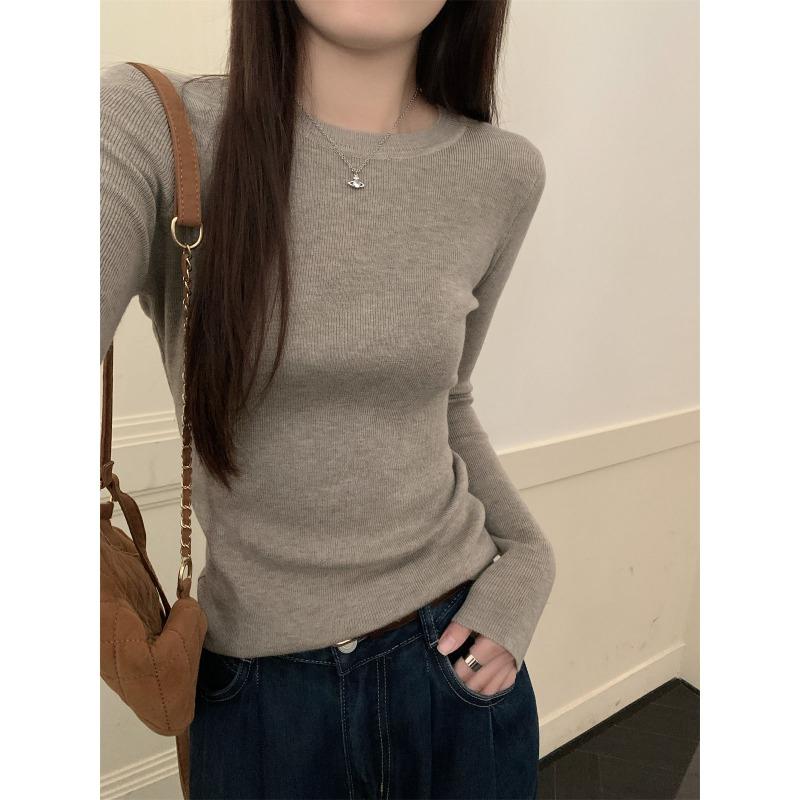 Slim-fit crew neck basic knitted bottoming shirt women's spring simple and versatile long-sleeved inner top sweater