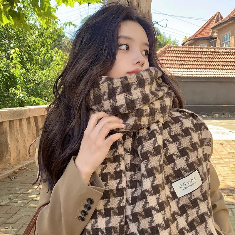 Black and white plaid scarf women's autumn and winter imitation cashmere couple warm scarf thousand bird grid versatile fringed shawl