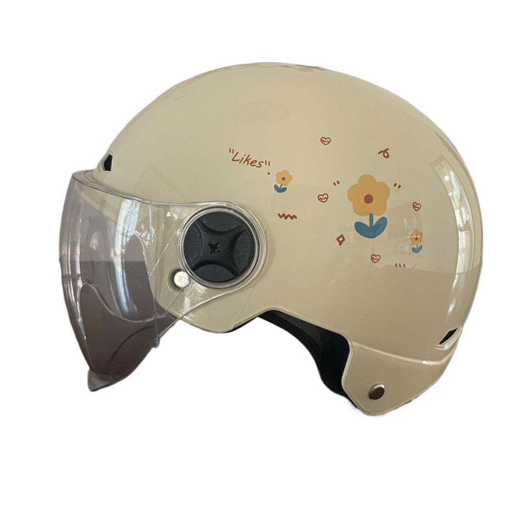 National Standard Cute Sun Protection Lightweight Electric Car Battery Motorcycle Helmet for Men and Women All Seasons Universal Hood
