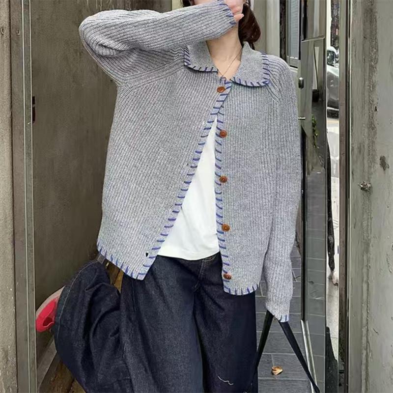 This Autumn and Winter Korean-style, Laid-back, Loose and Slimming Knitted Cardigan Is A Top for Women To Wear Outside