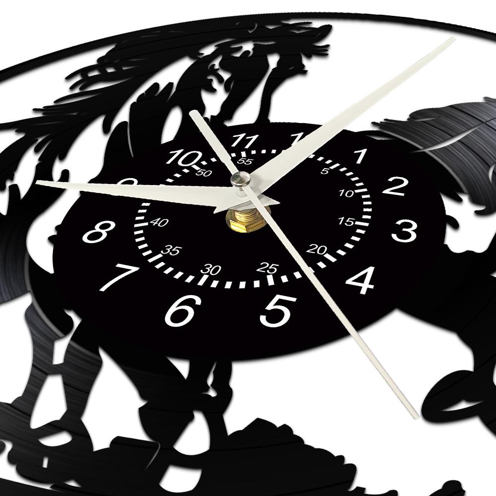 Running Horses Vinyl Record Wall Clock for Farmhouse Home Decor Wildlife Artwork Equestrian Carved Music Album Handicrafts Clock