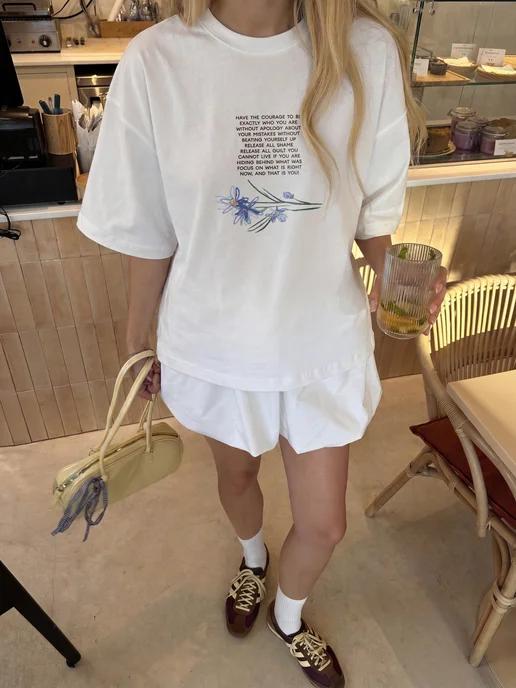 Oversized Pinterest-style print T-shirt (Flower) M