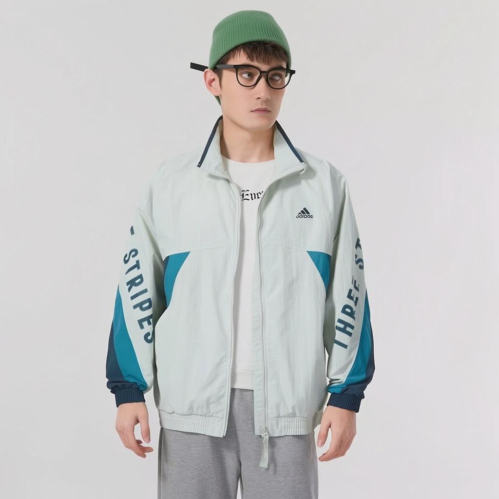 adidas Giacca Unisex Verde con Stampa di Lettere, Ampia, con Collo Alto e Maniche Lunghe IS5148