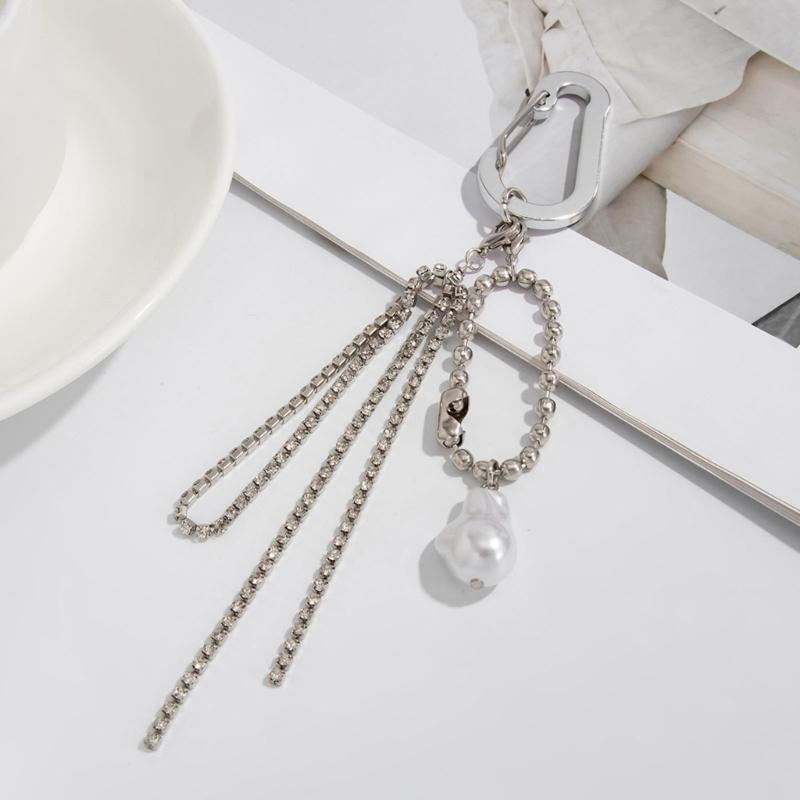 Baroque Style Irregular Pearls Keychain Vintage Alloy Ornament Sturdy Hook Design For Bags Accessories