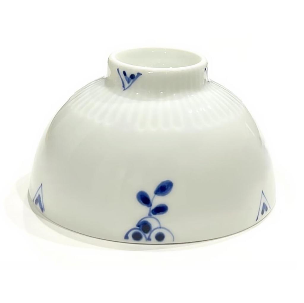 Arita ware tea bowl, rice bowl, hand-painted, Koyo kiln, sword tip, small flower design, Shinogi rice bowl, blue