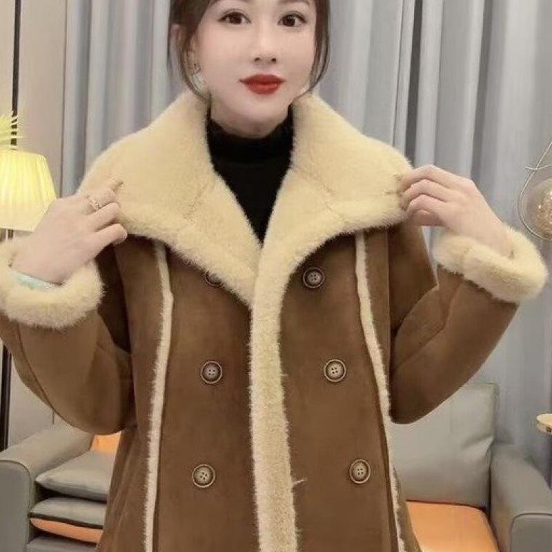 Double-Breasted Lapel Leather-Fur Jacket: Stylish, Chic, Versatile, Loose-Fit Women's Casual Top