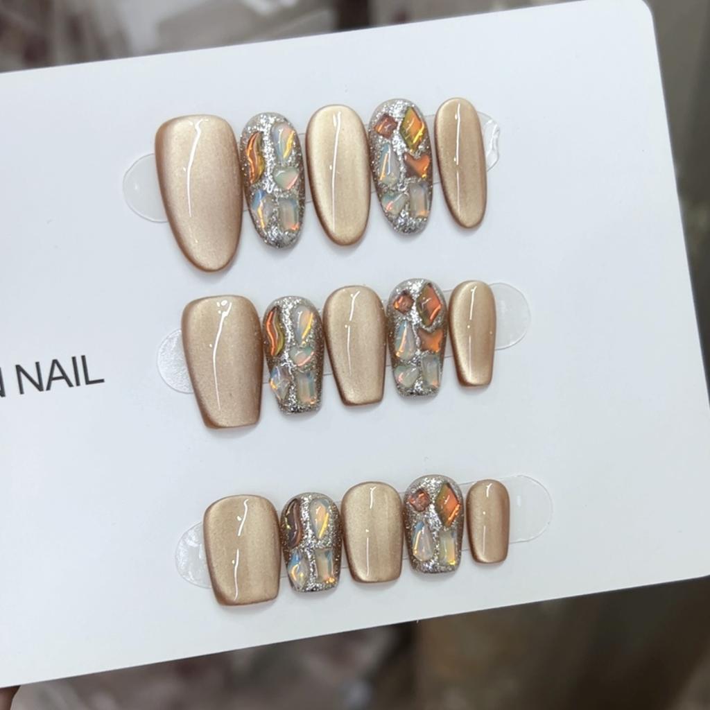 Pure Hand-made Phototherapy Wear Nail Tablets Milk Tea Cat Eye Wear Nail Finished Product Reusable Nail Art