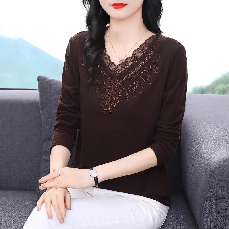 Long-sleeved T-shirt Women's Spring Autumn and Winter Lace Mother V-neck Blouse Large Size Inner Bottoming Shirt