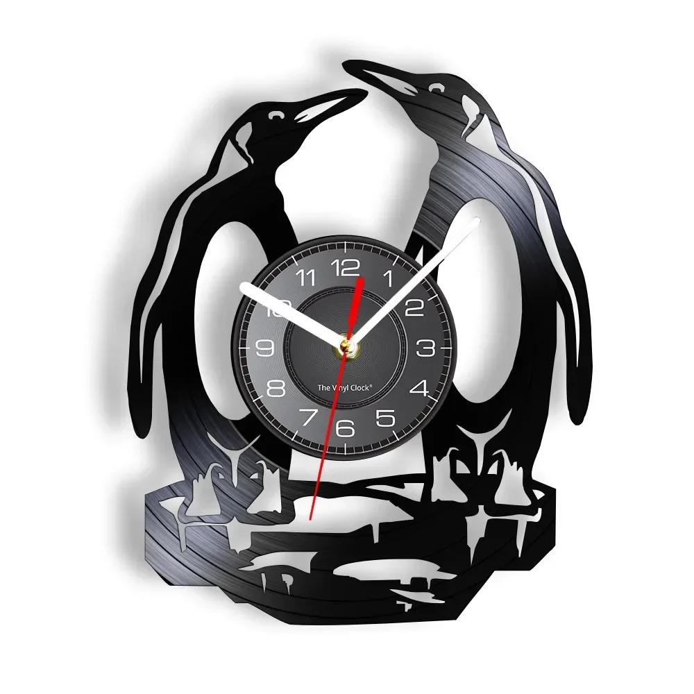 Cute Penguin Mural Wall Clock Baby Penguin Vinyl Record Wall Clock Penguin Family Children's Room Decoration Wall Watch Gift