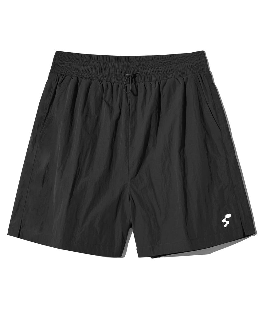FILLUMINATE (W) Essential Nylon Shorts - Black