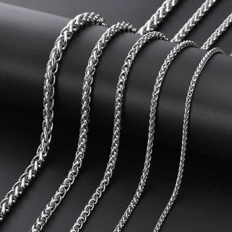 Vielseitige Edelstahlkette: Moderne, schlichte Titan-Körbchenkette mit farbechtem Anhänger