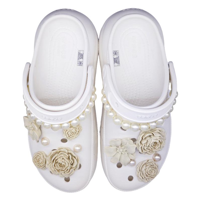 Crocs Crush Clog SIN3A with floral white tea, French romantic pearl hole shoes for men and women in white