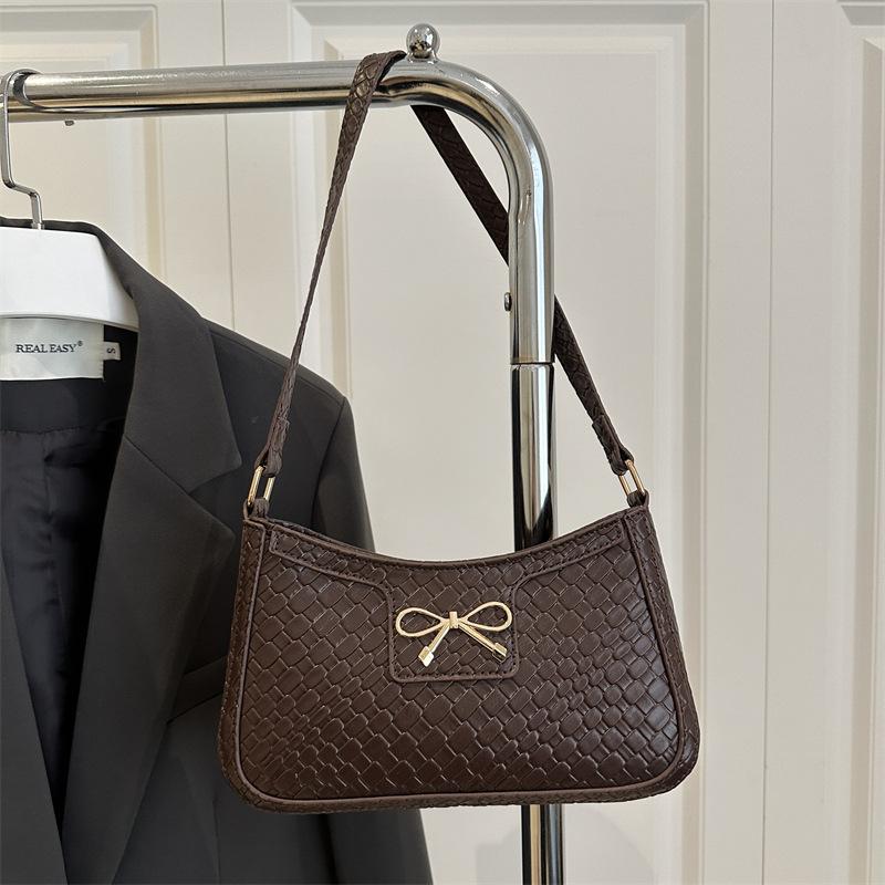 Sweet girly heart weave pattern 2025 spring new simple fashion bow underarm shoulder bag