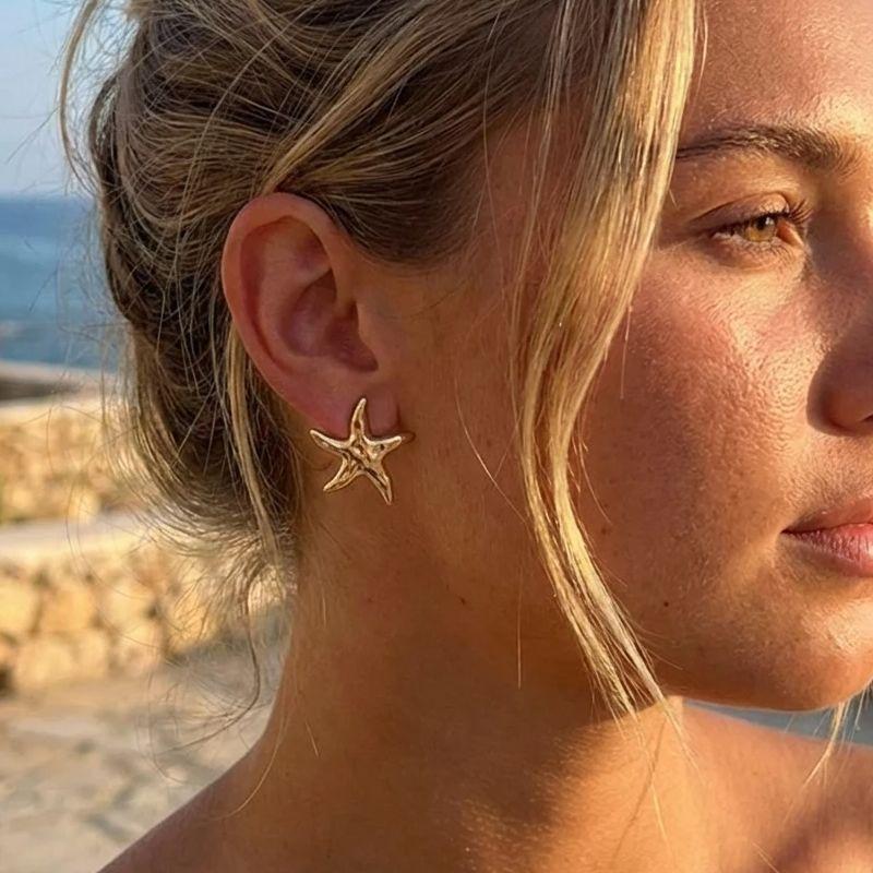 Vintage Textured Starfish Stud Earrings for Women Bohemia Chunky Gold Color Metal Earring Summer Beach Vacation Jewelry Gifts