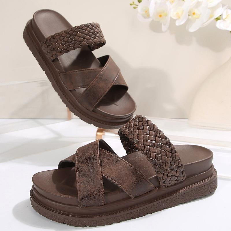 Women’s Wide-Fit Flat Platform Slide Sandals with Cross Woven Strap Casual Comfortable Design