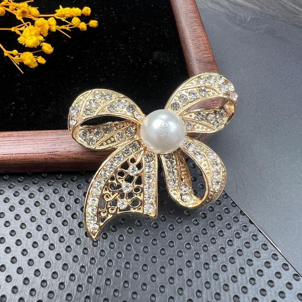 Broșă Retro Cristal Diamant cu Ac Anti-Expunere și Cataramă din Aliaj pentru Accesorii Vestimentare