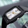 Casio Prosty design, miniaturowy kwadratowy zegarek na rękę z dobrą widocznością