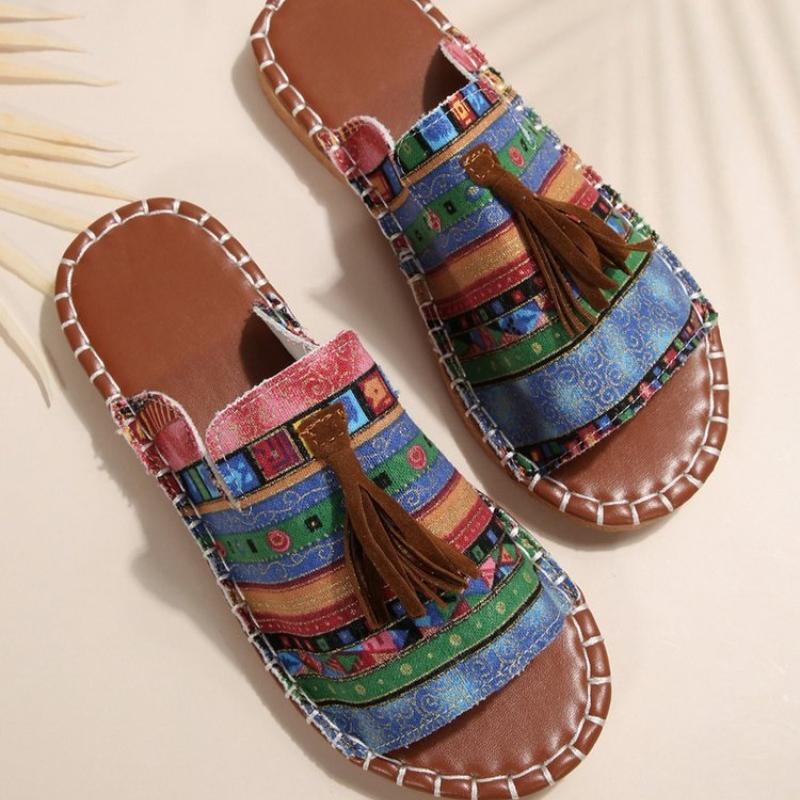 Fashion New Round Toe Comfortable and Lightweight Flats for Women Summer Stylish Large Size Outdoor Terrace  Casual Slippers