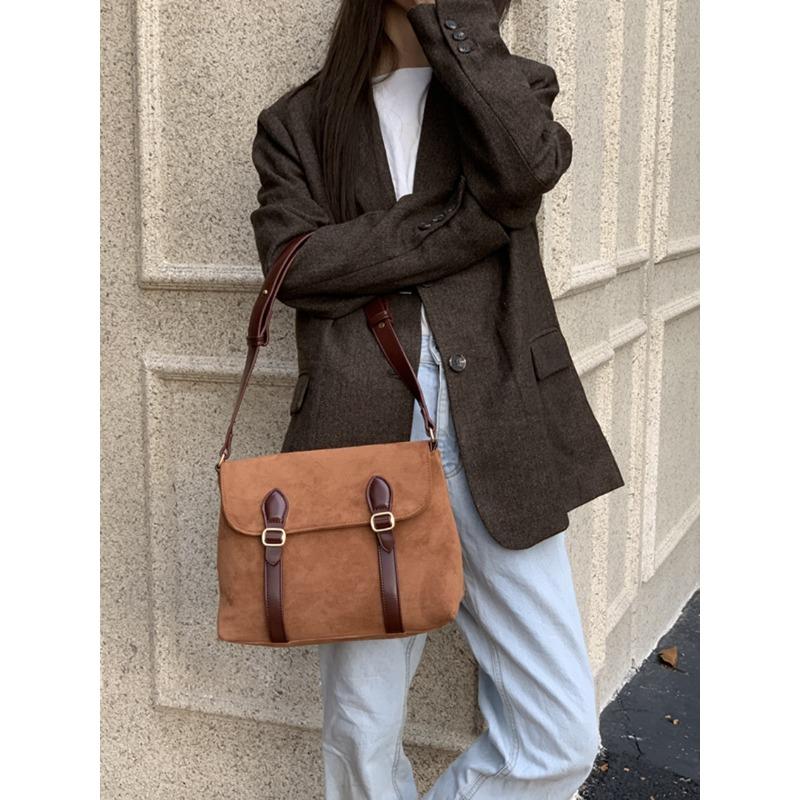 

Новая корейская сумка Ins Postman для женщин из замши в стиле ретро, матовая сумка на одно плечо через плечо