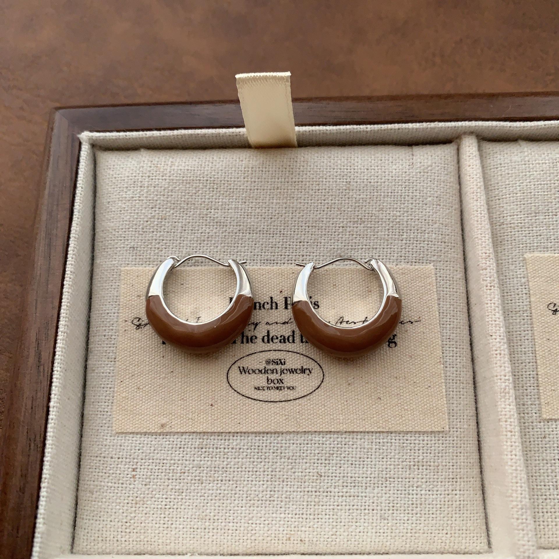 

Simple personalized ring earrings, earrings, retro contrasting colors, light luxury, fashion, cold and clean texture, personalized versatile earrings