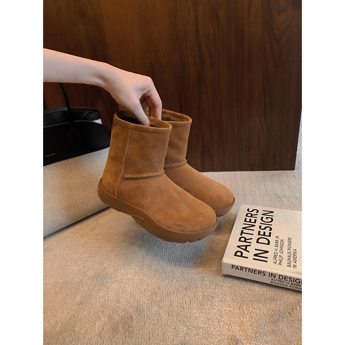 

Spot cowhide version thick-soled casual versatile height increase velvet short tube tire calf anti-hair snow boots women s autumn and winter 35