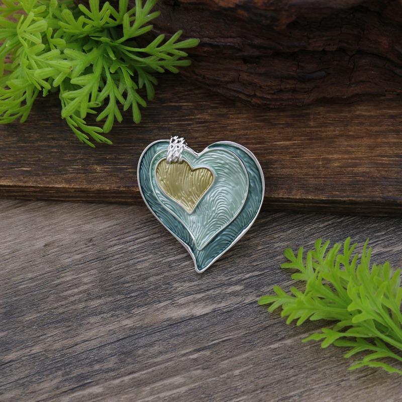 New enamel three-layer love magnetic brooch women's fashion versatile heart-shaped multi-functional badge