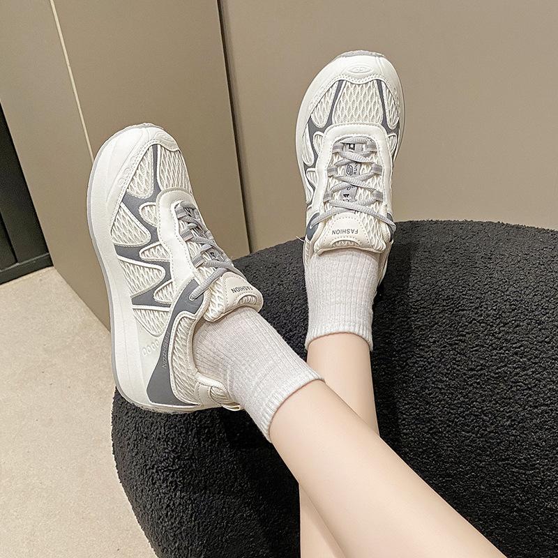 Korean version mesh lace-up little white shoes women's summer 2025 new fashion versatile and comfortable sports and leisure dad shoes