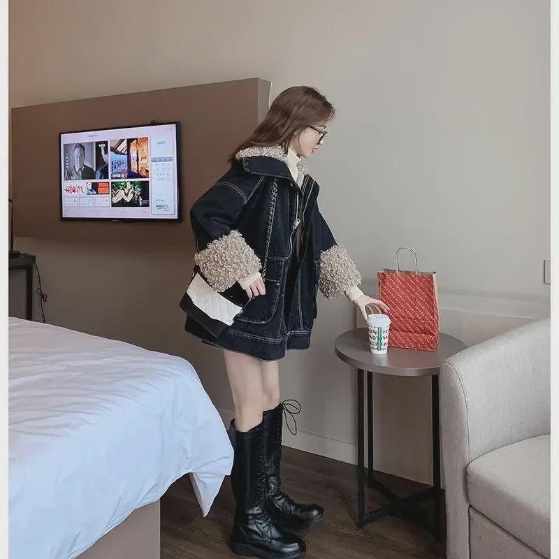 Women's Denim Jacket with Velvet and Lambswool Lining - 2025 Autumn/Winter Trend.