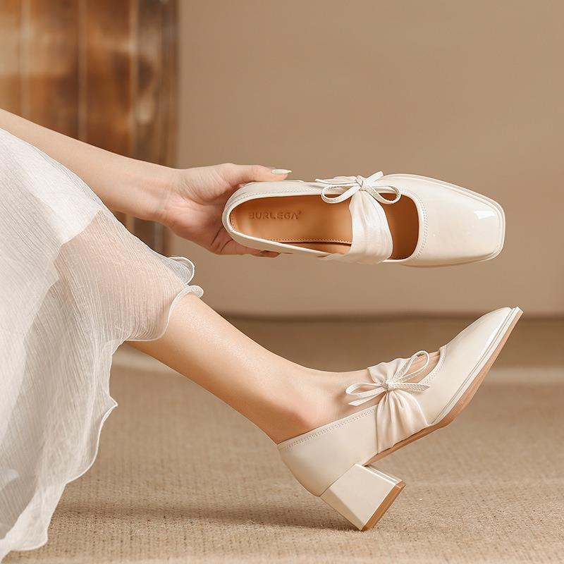 Spring new Mary Jane shoes women's patent leather high-heeled single shoes square head shallow mouth thick heel bow single shoes women