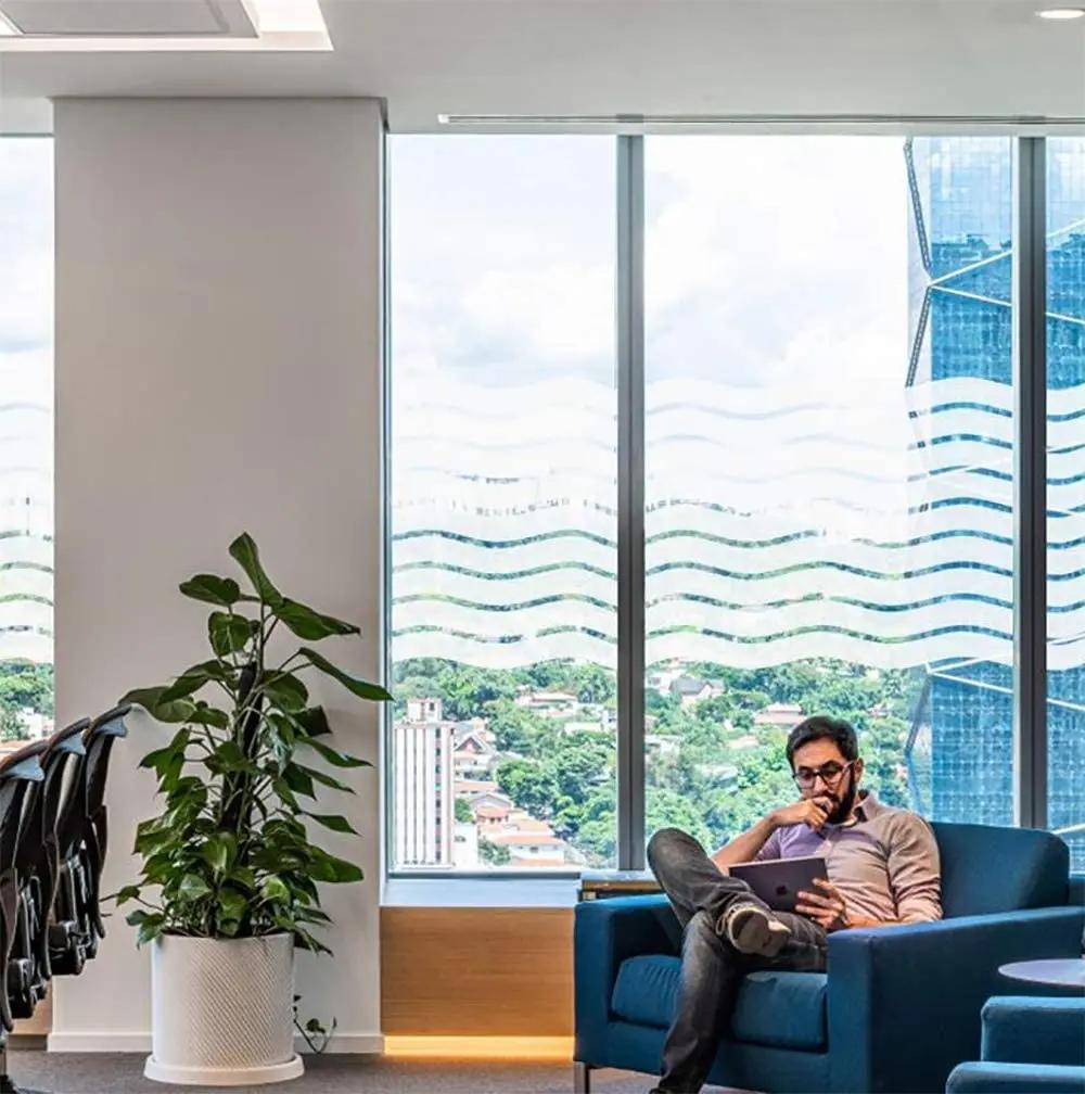 Fönsterfilm Insynsskydd Ljusskydd Icke-klibbig Avtagbar Glasbeklädnad Ogenomskinlig Fönsterdekal Självhäftande Statisk Statisk Klängande Vinylfilm