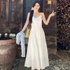 The original practice has a white French suspender dress inside, women's high-end sense, foreign style, first love, waist and thin skirt.
