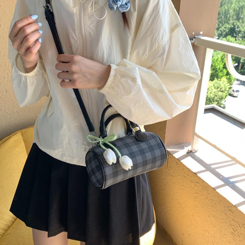 Niche bag women's new summer fashion plaid messenger bag cylinder bag