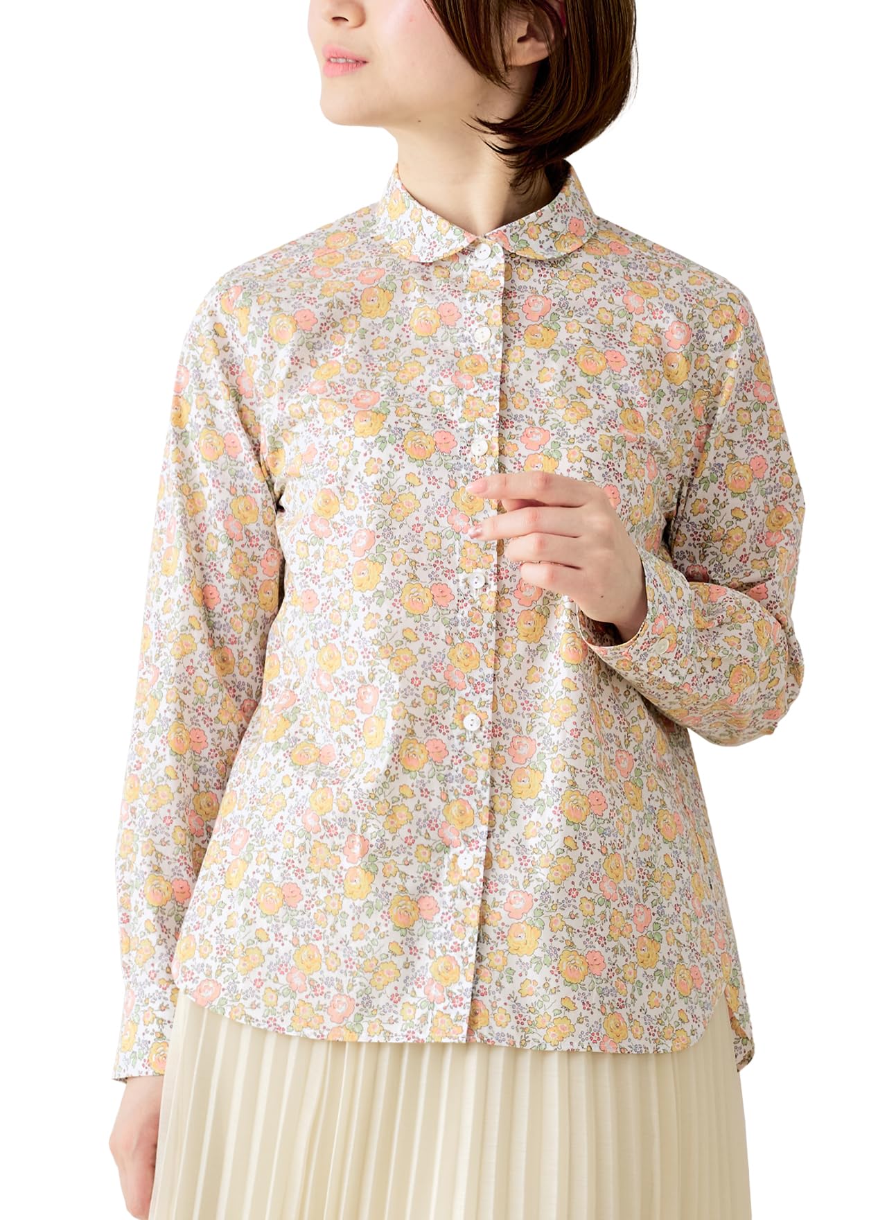 

920 Сделано в Японии Рубашка Блузка Топ с круглым воротником Liberty Длинный рукав Tana Lawn A Белый x Желтый Мелкий цветочный [SPAN] Женская (L, Узор)