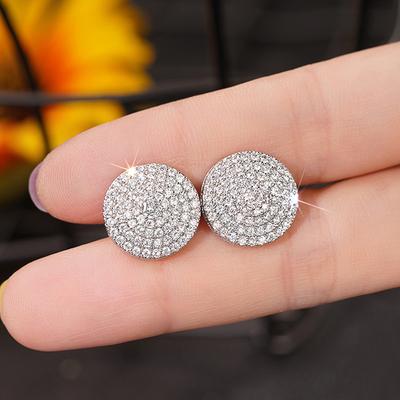 Huitan Runde Zirkonia Ohrstecker für Damen Funkelnde Ohrstecker Mode Vielseitige Damenohrringe Statement Schmuck