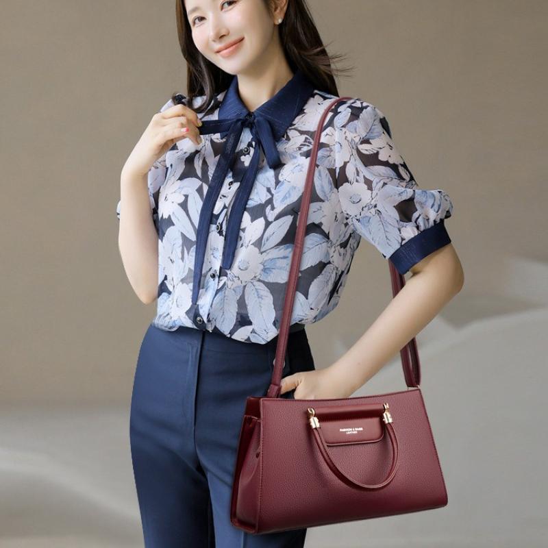 2026 Handbag New Fashionable Large Capacity Tote Bag Simple Contrasting Color Versatile Bag Daily Commuting Women's Shoulder Bag